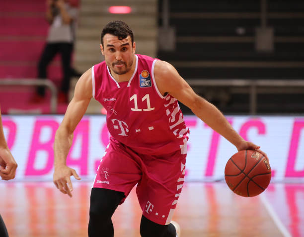 为年轻球员 为年轻球员